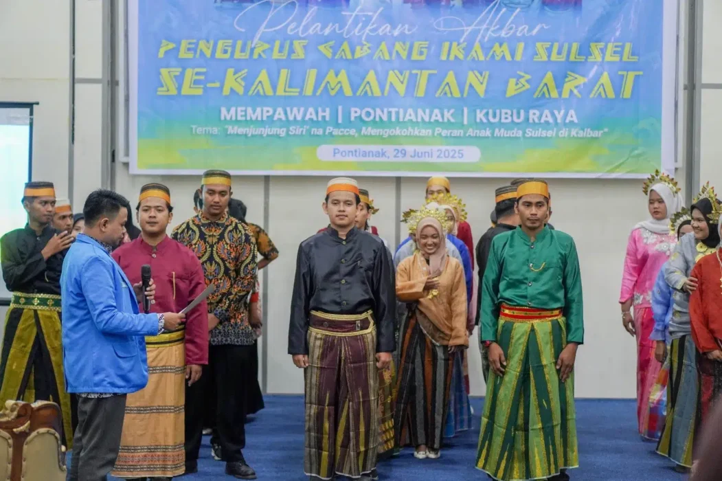 Dok. Prosesi Pelantikan Pengurus Cabang IKAAMI SULSEL Cabang Pontianak, Kubu Raya dan mempawah yang dipimpin langsung oleh Ketua Umum Pengurus Besar PB IKAMI SULSEL Sdr. Andi In'amul Hasan