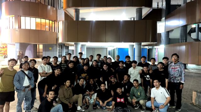 Peduli terhadap Masyarakat Sekitar, Alumni Darunna'im Pontianak Gelar Berbagi Takjil dan Sahur on The Road