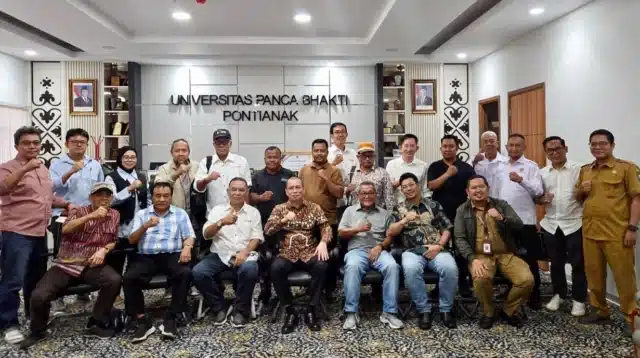 Peserta forum membahas Forum LBS LP2B dan pembangunan daerah berkelanjutan